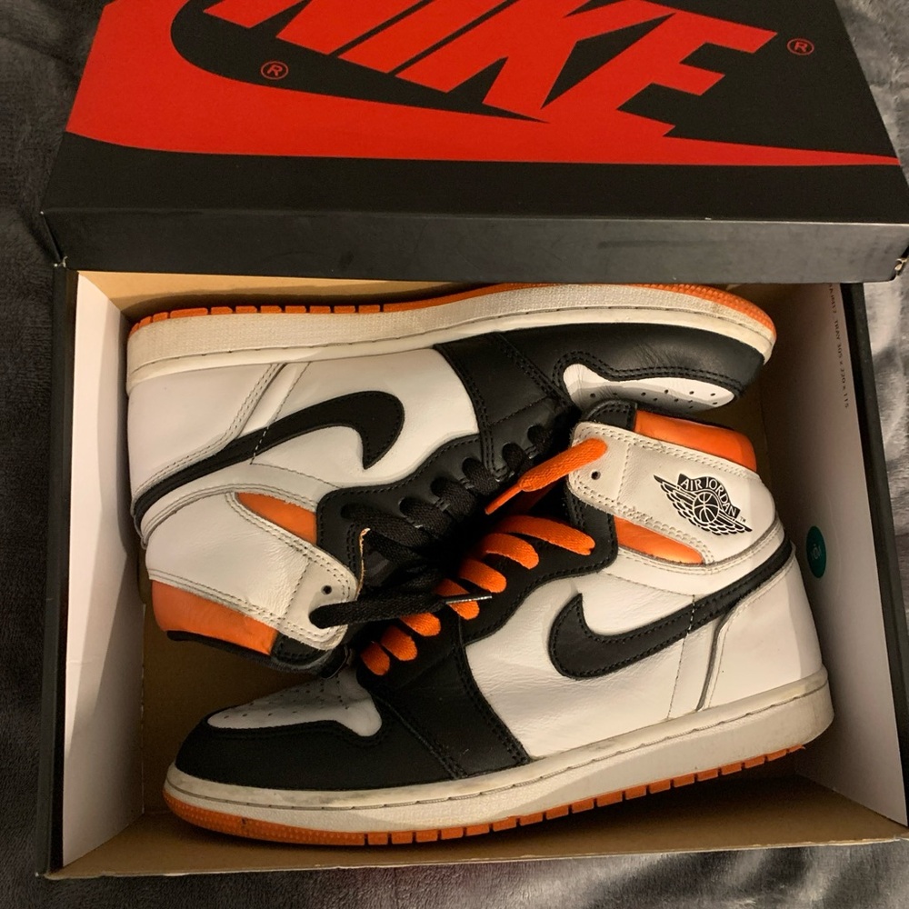 Nike Air Jordan High Top Sneakers